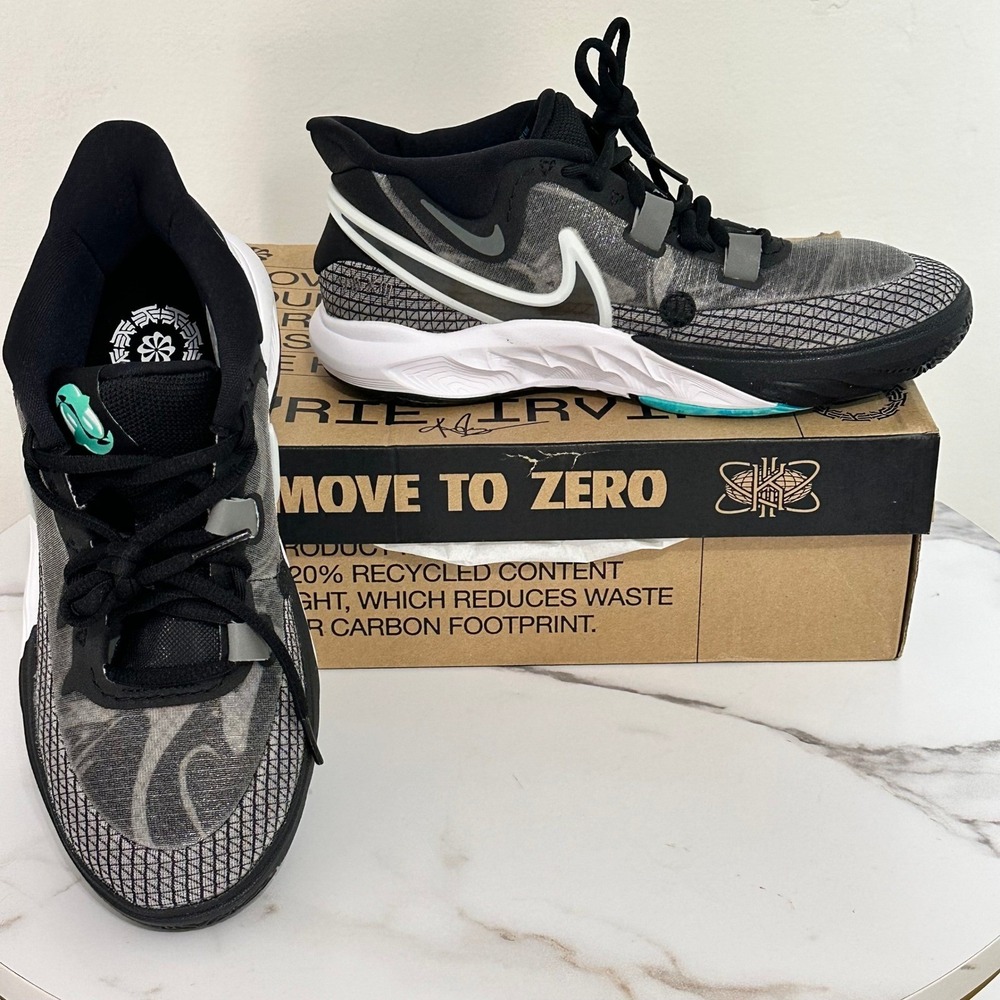 Nike Kyrie 8 GO (GS) Black White Light Menta Sneaker Running Shoe SZ 6Y